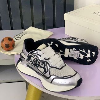 Superb Alexander McQueen sneakers Ash Black